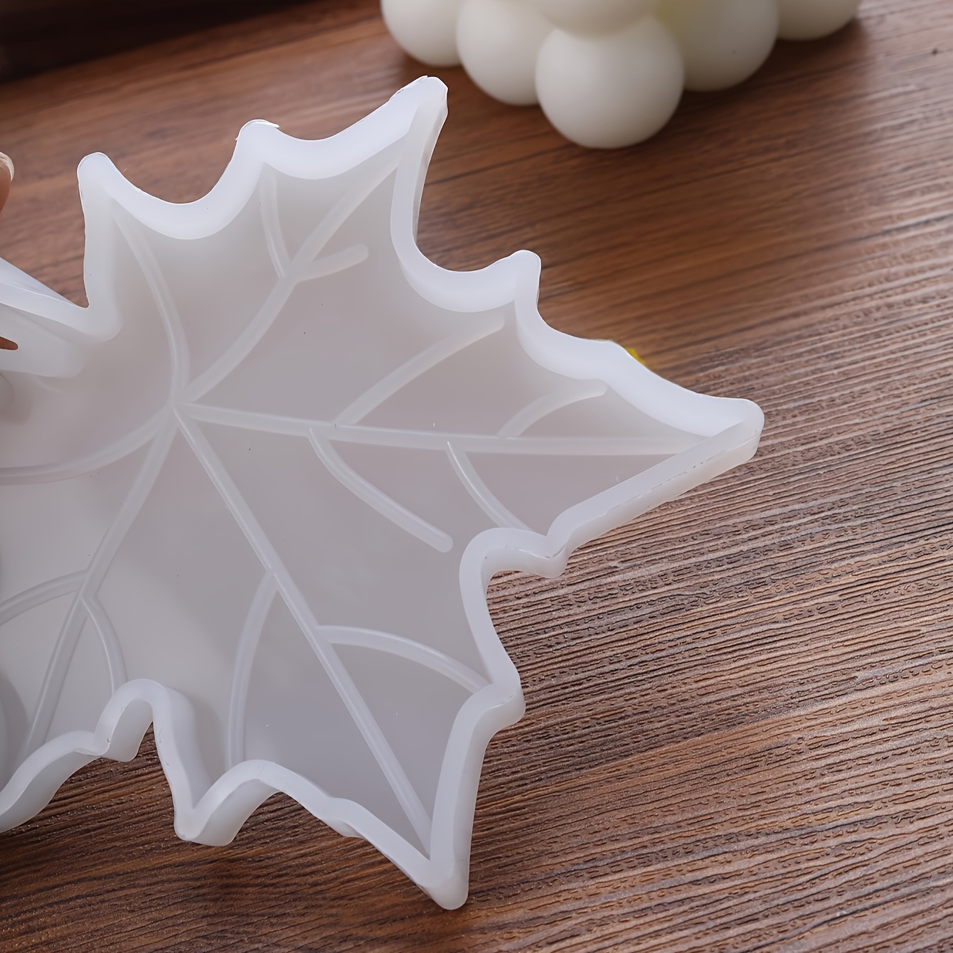 1PC Ahornblattförmige Silikonf – Soap Making Dish Bewertung und Preis
